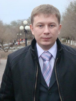 Соперники Азарова от КПРФ и ЛДПР не сыграют существенной роли на выборах