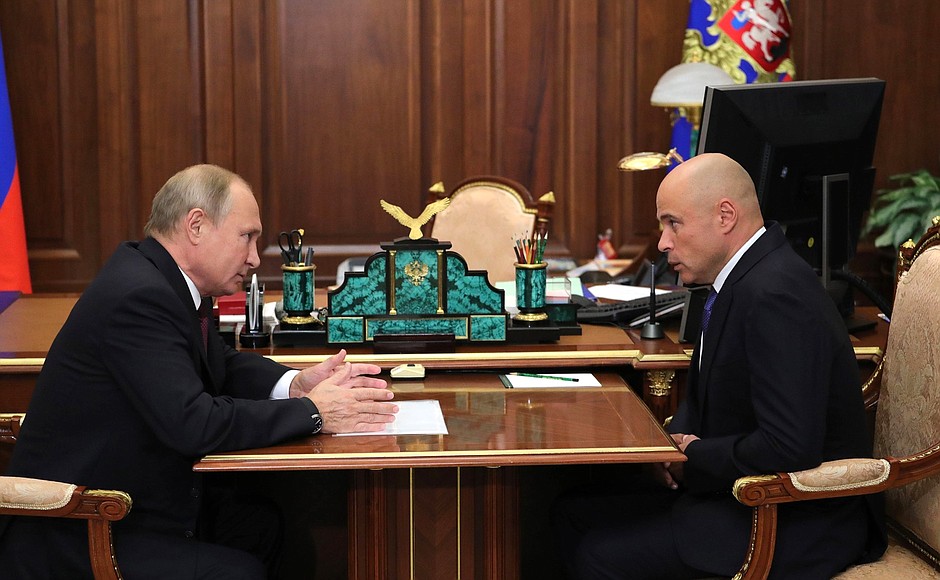 Путин и Артамонов .jpg